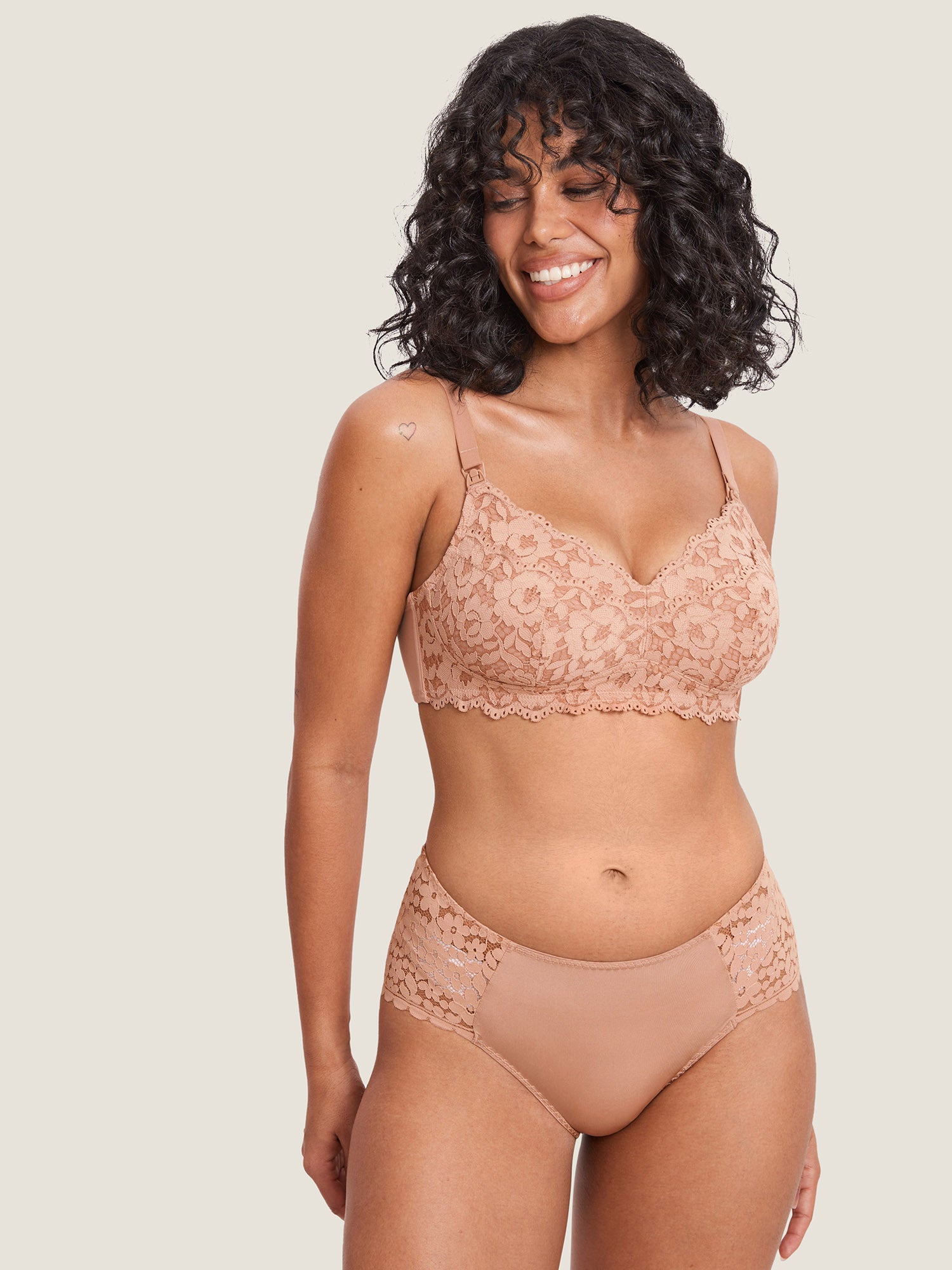 MOMANDA Cotton Lining Hands Free Pumping Bra Cream Coffee