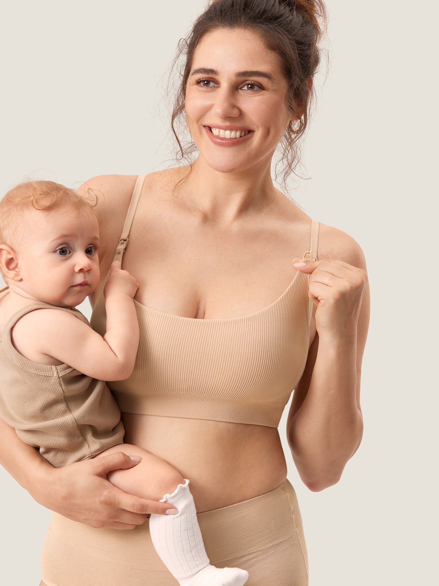 MOMANDA Women's Ribbed Scoop Nursing Bralette Beige 2