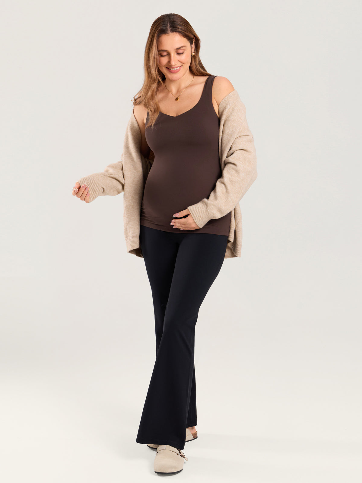 MOMANDA Naterlax® V Neck Nursing Tank Top Hot Fudge Brown @model_info:MOM4