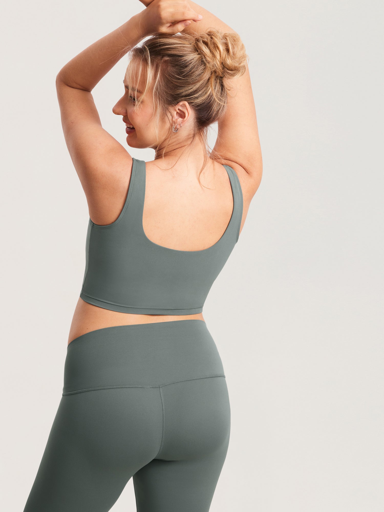 MOMANDA Women's Natrelax® Nursing Crop Tank Top - V Neck Grey Sage