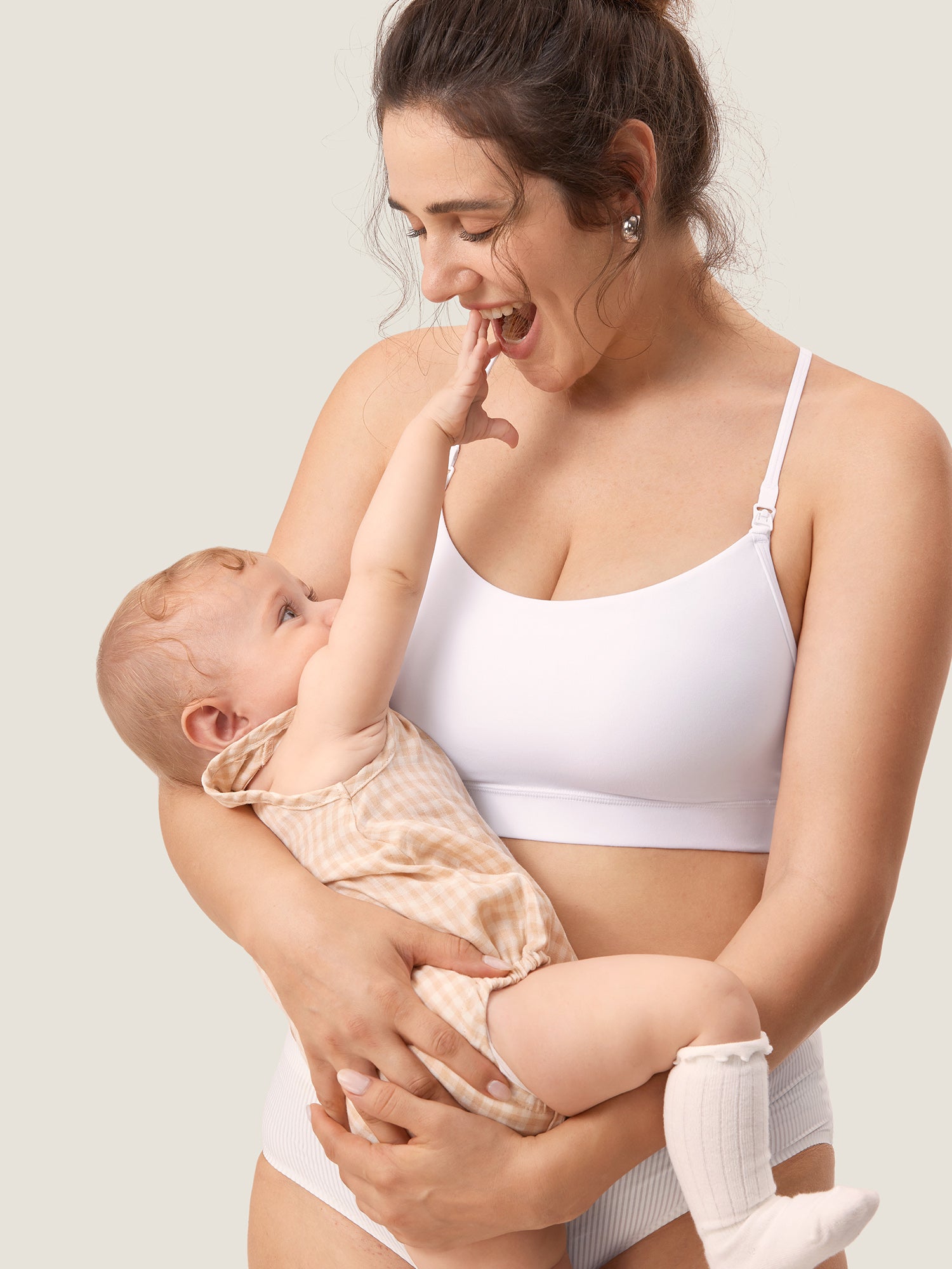 MOMANDA Women's Natrelax® Y Back Nursing Sports Bra White 2