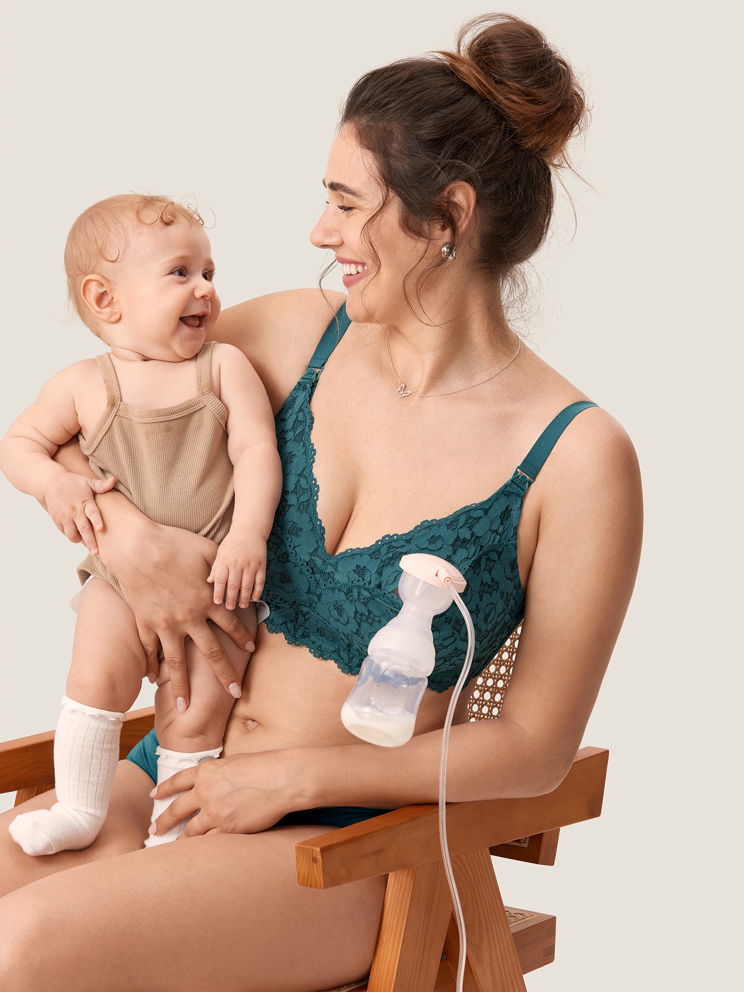 MOMANDA Cotton Lining Hands Free Pumping Bra Spruce Green